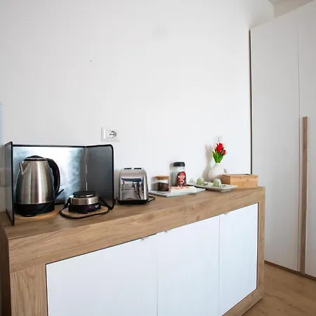 Blue's Place - Vicino Stazione Chiasso Como
