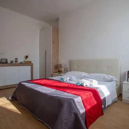 Blue's Place - Vicino Stazione Chiasso Appartement *